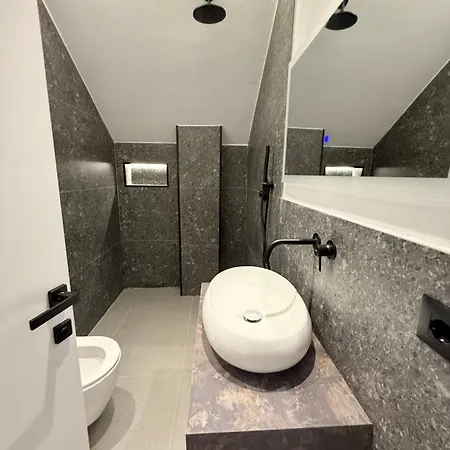 Kulla Emini Valbone Apartmán