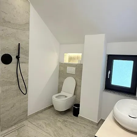 Kulla Emini Valbone Apartament